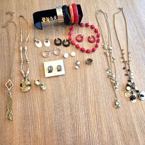 Vintage Costume Jewelry Bundle 20 Piece